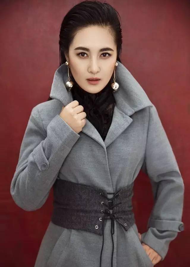 王菁华她就是实力派女演员她塑造了一个又一个经典的人物形象20余年的