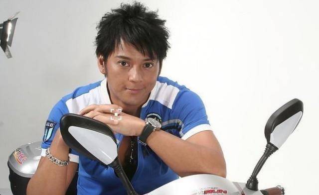 曾经与刘德华齐名的莫少聪如今伤心难过,岂不可惜?_洪欣_电视剧_香港