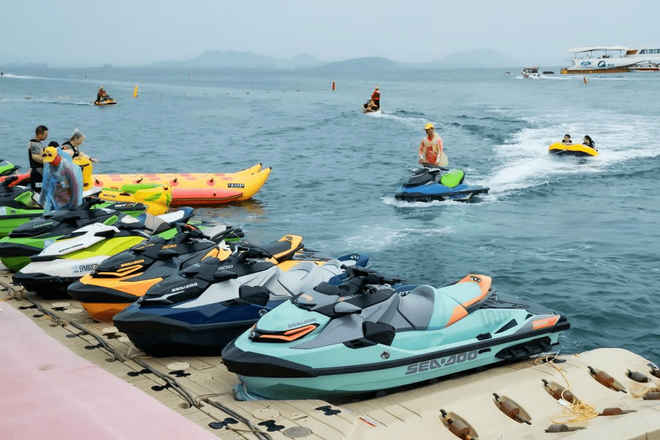庞巴迪动力产品助力推动蜈支洲岛旅游体验升级 40台sea-doo摩托艇高端