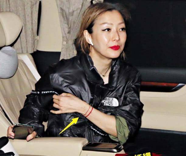 郑秀文每天长时间工作麻醉自己手上现多条白色划痕让人心痛_许志安