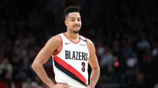 开拓者后卫cj-麦科勒姆脚部骨折!