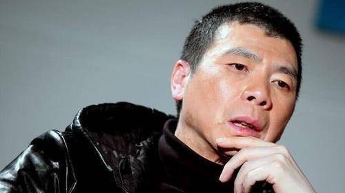 哪怕是冯小刚真的完成不了对赌想必华谊兄弟出于对他的名气和威望方面