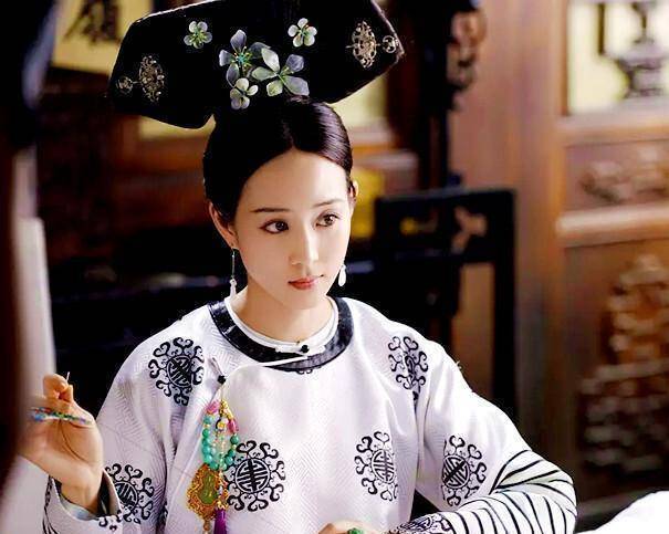 张钧甯被吐槽不够红,可没想到年近40的她却活出女人最美的样子!