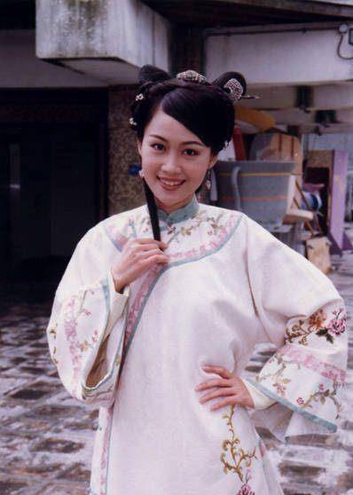 盘点六个版本的阿珂,第一个最丑,第三个才是美翻了,你觉得呢?