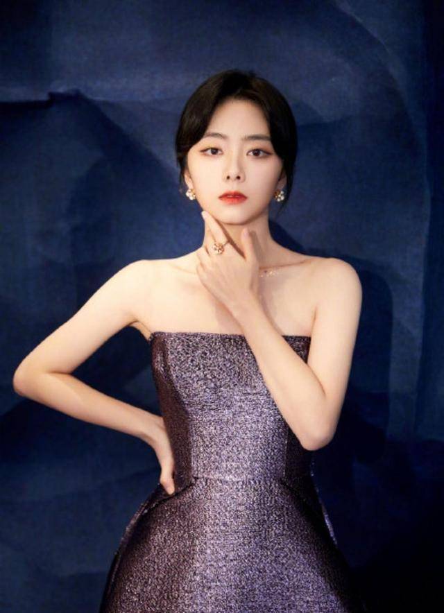 高马尾 仙女裙,赵丽颖美到犯规!