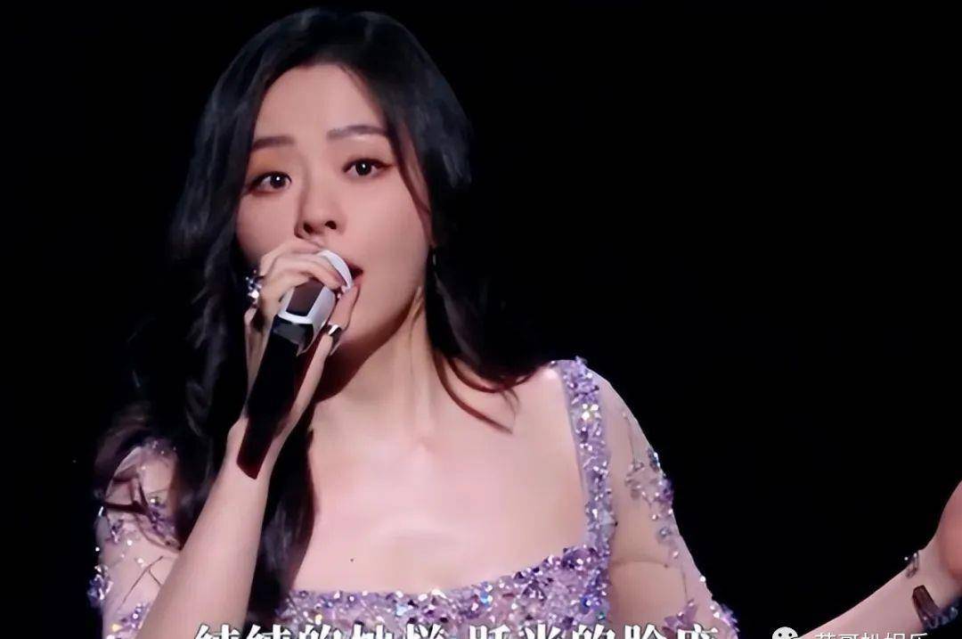 大湾区晚会沦为灾难现场,内娱明星被港星全方位碾压_王一博_华晨宇