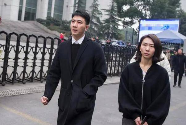 的她被热议,深情人设崩塌后,携新欢母女移民澳洲_孩子_莫焕晶_杭州