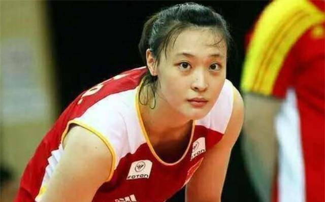 排球女将惠若琪,嫁矮个博士丈夫,婚礼上郎平落泪送祝福_中国队_母亲