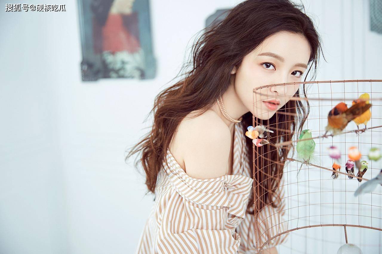 失去少女感的吴倩,还剩下什么?_才能_批评_校花