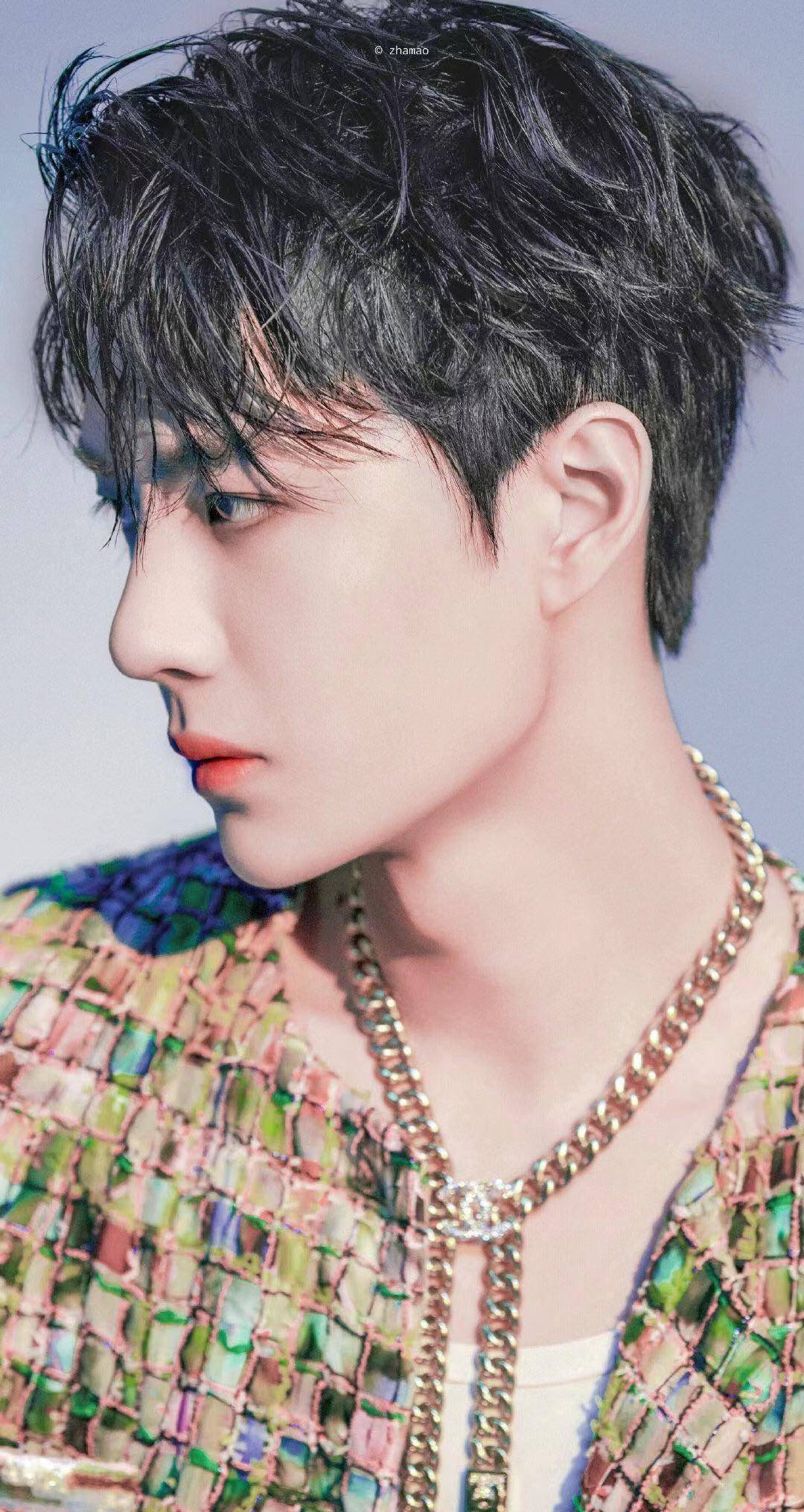 王一博时尚cosmo专访预告做演员要保持干净;做对社会有贡献的人_风格