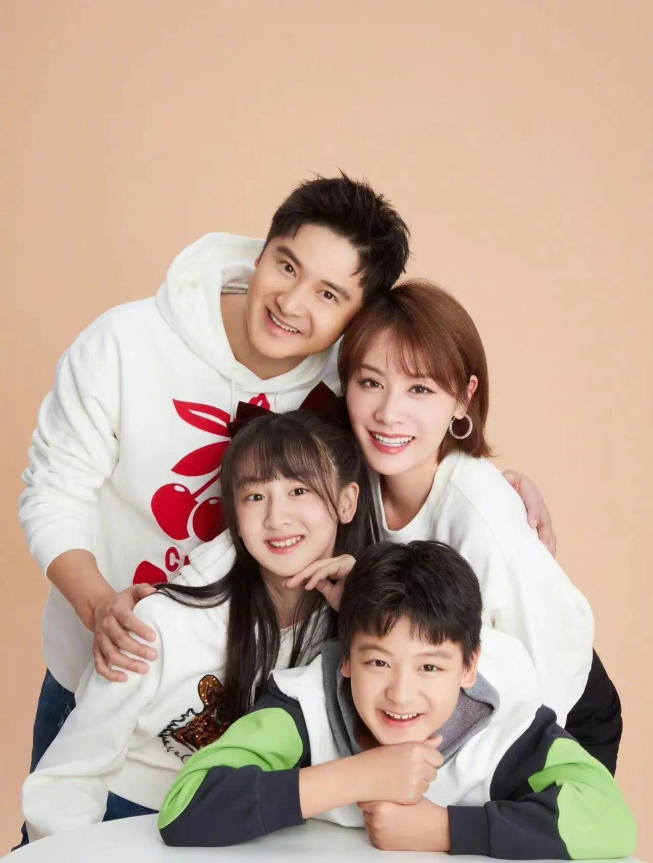 30位萌娃现状:天天疑似恋爱,曹格女儿女大十八变_儿子_田亮_节目组