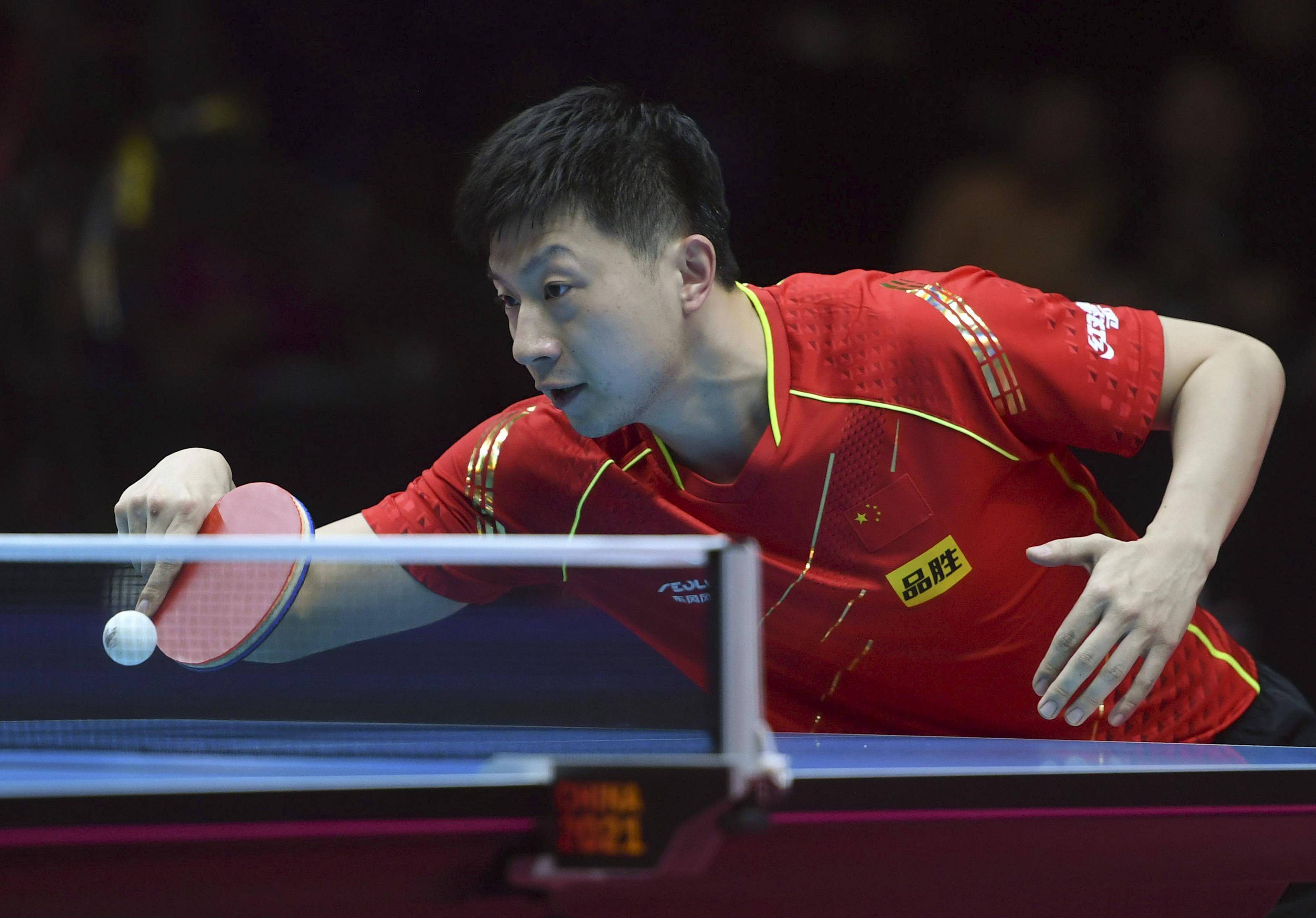 在乒乓球比赛中,应该知道的比赛规则_发球员_接发球_手掌