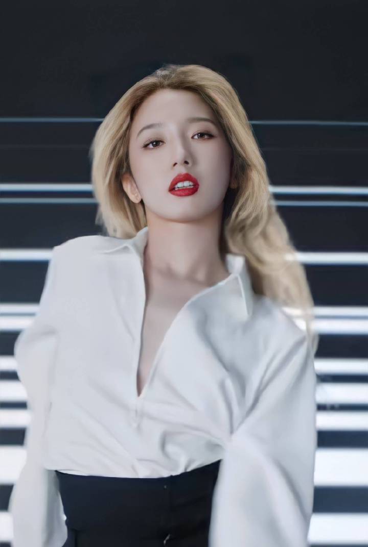 又一新综艺定档,杨超越侯明昊加盟不意外,郭德纲徒弟才叫惊喜_节目