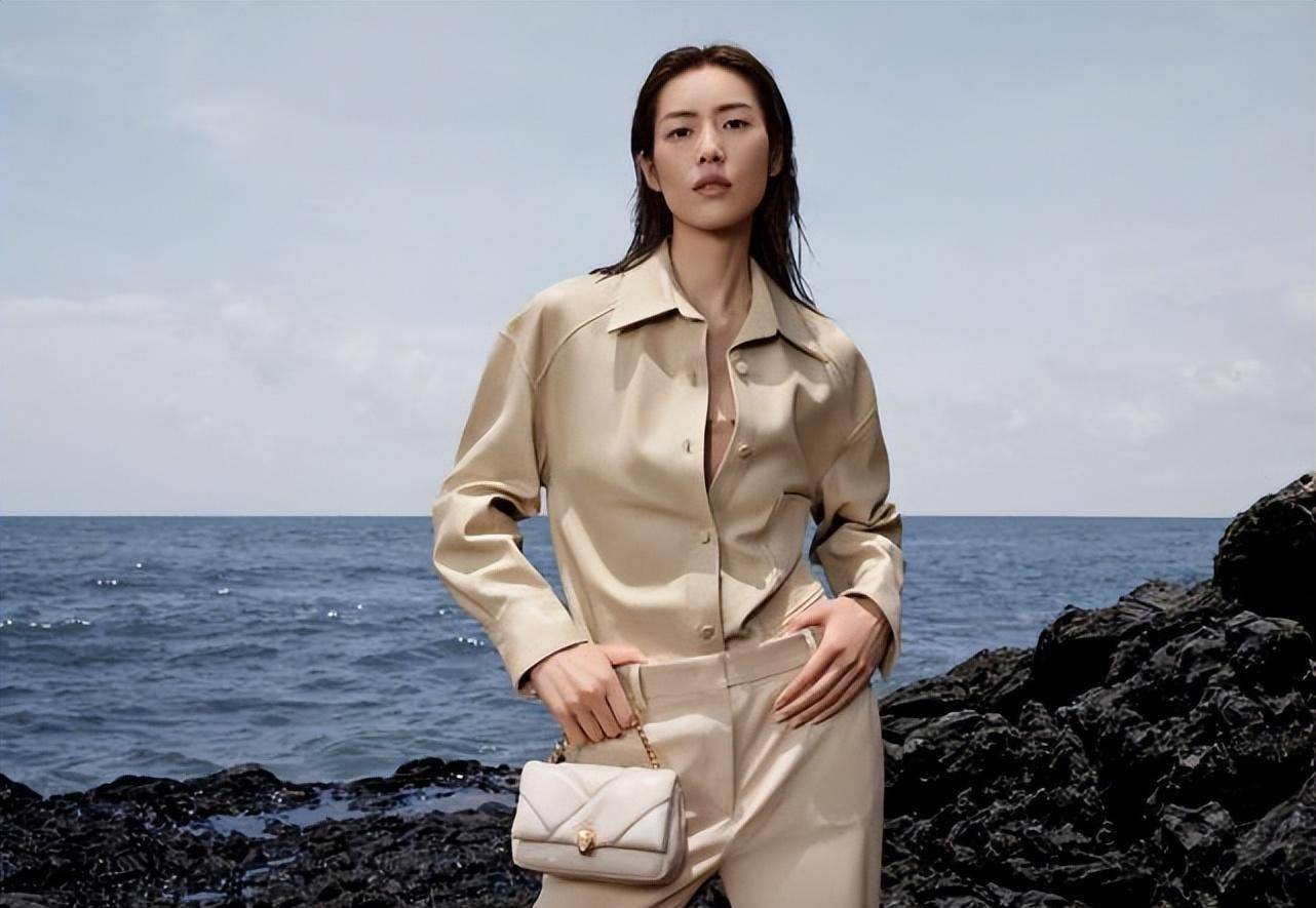 刘雯稳坐超模top女王!