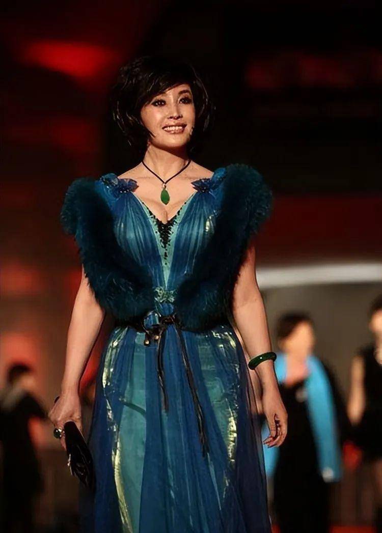 刘晓庆身高 来自搜狐网