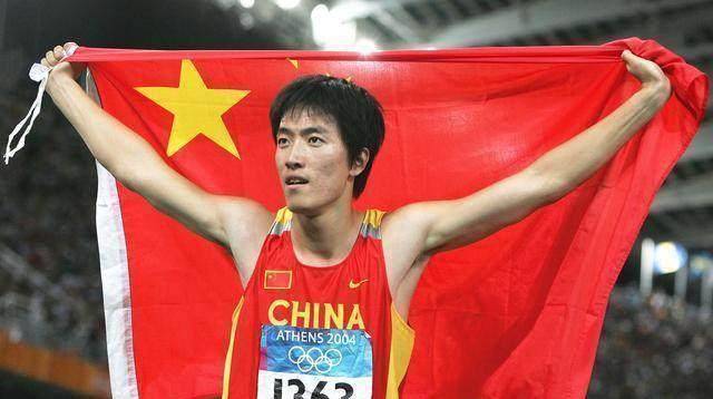 2004年雅典奥运会,刘翔在110米栏决赛的成绩是?