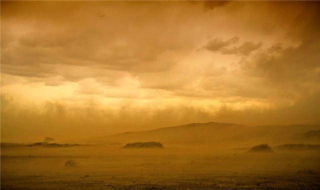大年初一崇祯遣人敲钟许久,却因沙尘暴肆虐,无一大臣登朝礼拜_北京城