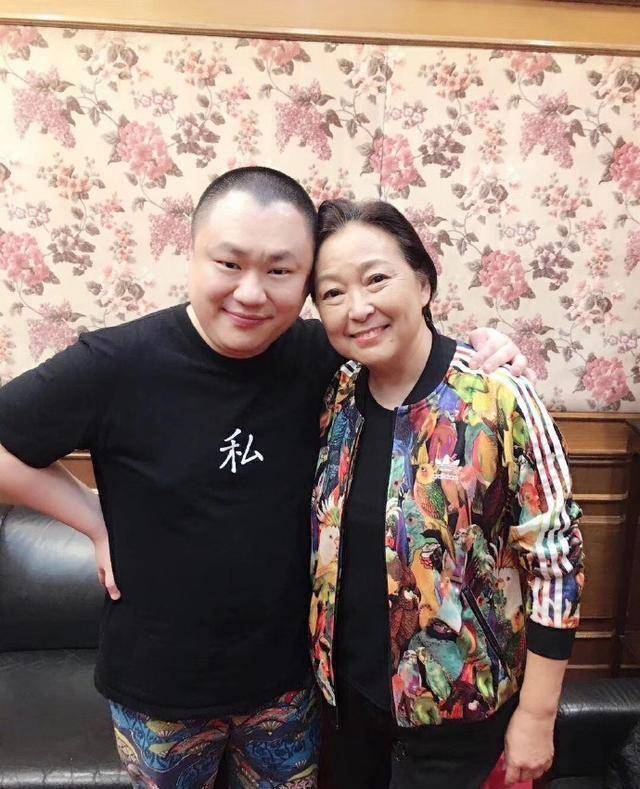 不服郭德纲,金岩马春然上中国相声小品大赛,再演《三把斧子》_新人