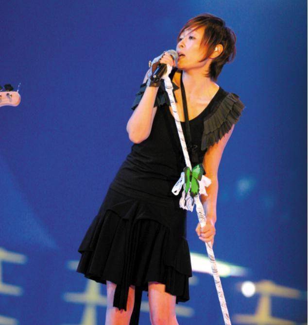 歌后陈琳:39岁跳楼离去,一生无儿无女,两任男子不参加葬礼_王晓京