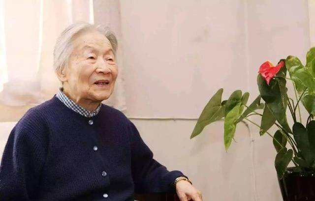 杨绛齐名,却甘心做男人背后的女人,一生只钟情一人_钱穆_胡美琦_丈夫