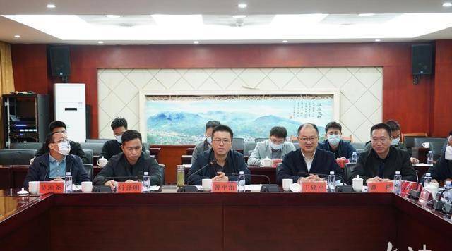 石阡县县委副书记姚建,县委常委,副县长李浩泉,道滘镇副镇长王建平,叶