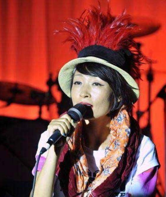 歌后陈琳:39岁跳楼离去,一生无儿无女,两任男子不参加葬礼_王晓京