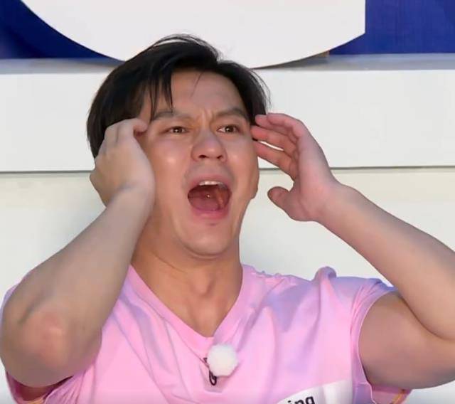 许凯是《奔跑吧》唯一凭一只手完成"双撕"的跑男,李晨都看懵了_名牌