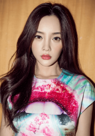 网红李小璐傍上亿万富豪,合照亲密,称这次复出有希望了!