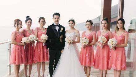 团被赞颜值最高,baby的伴娘们颜值不差却输在服饰上,你们觉得谁_杨幂