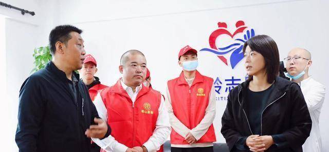 市慈善总会执行会长韩岐山:"乡村振兴基金是由海城华宇镁砂有限公司