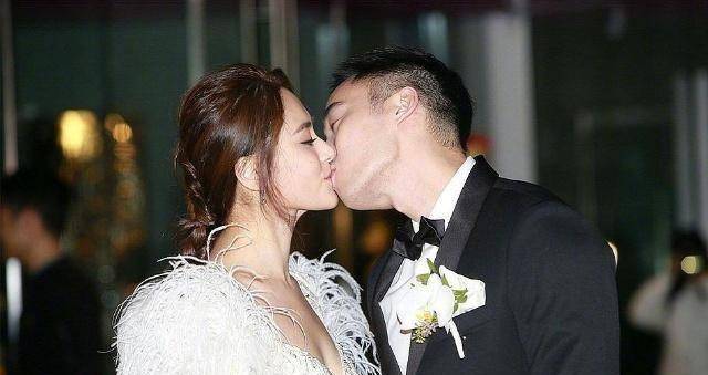 结婚结了一年,网友喊话钟欣潼累不累啊?阿娇回应了:很无奈!