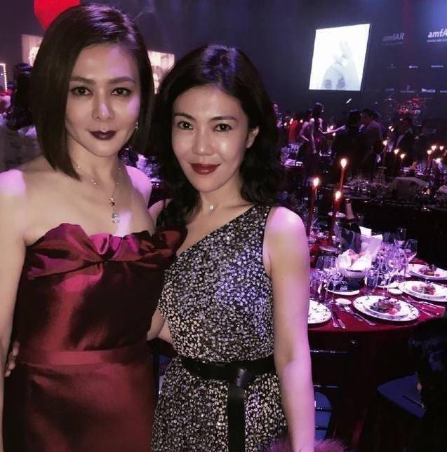 和这位时尚总编合影要小心了,一不小心就丑的不像话_苏芒_照片_章子怡