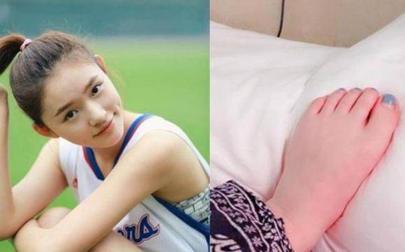 清纯女神的气质不太一样啊,非常可爱,看起来有点宽,说好的女星包袱呢!