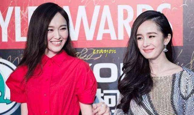 在金星秀的实问实答环节,金星问杨幂:要是自己的丈夫和闺蜜同时掉进水