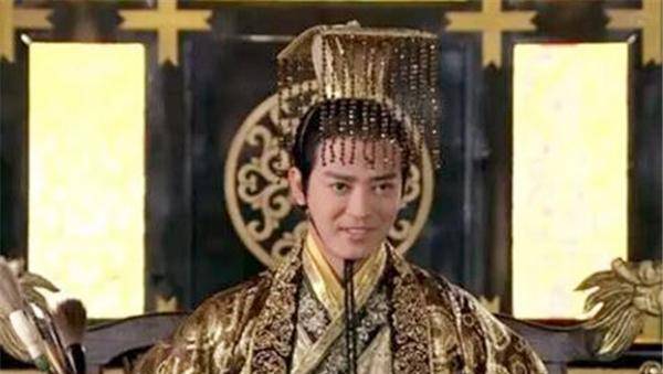 史书记载,周宣帝在小时候经常被父亲打得不能动弹,有的时候甚至还要