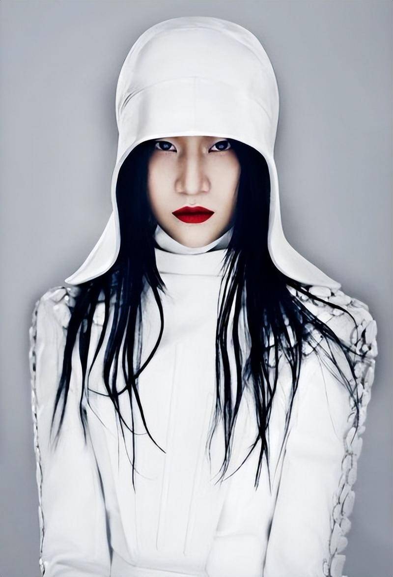 尚雯婕_公司_合同