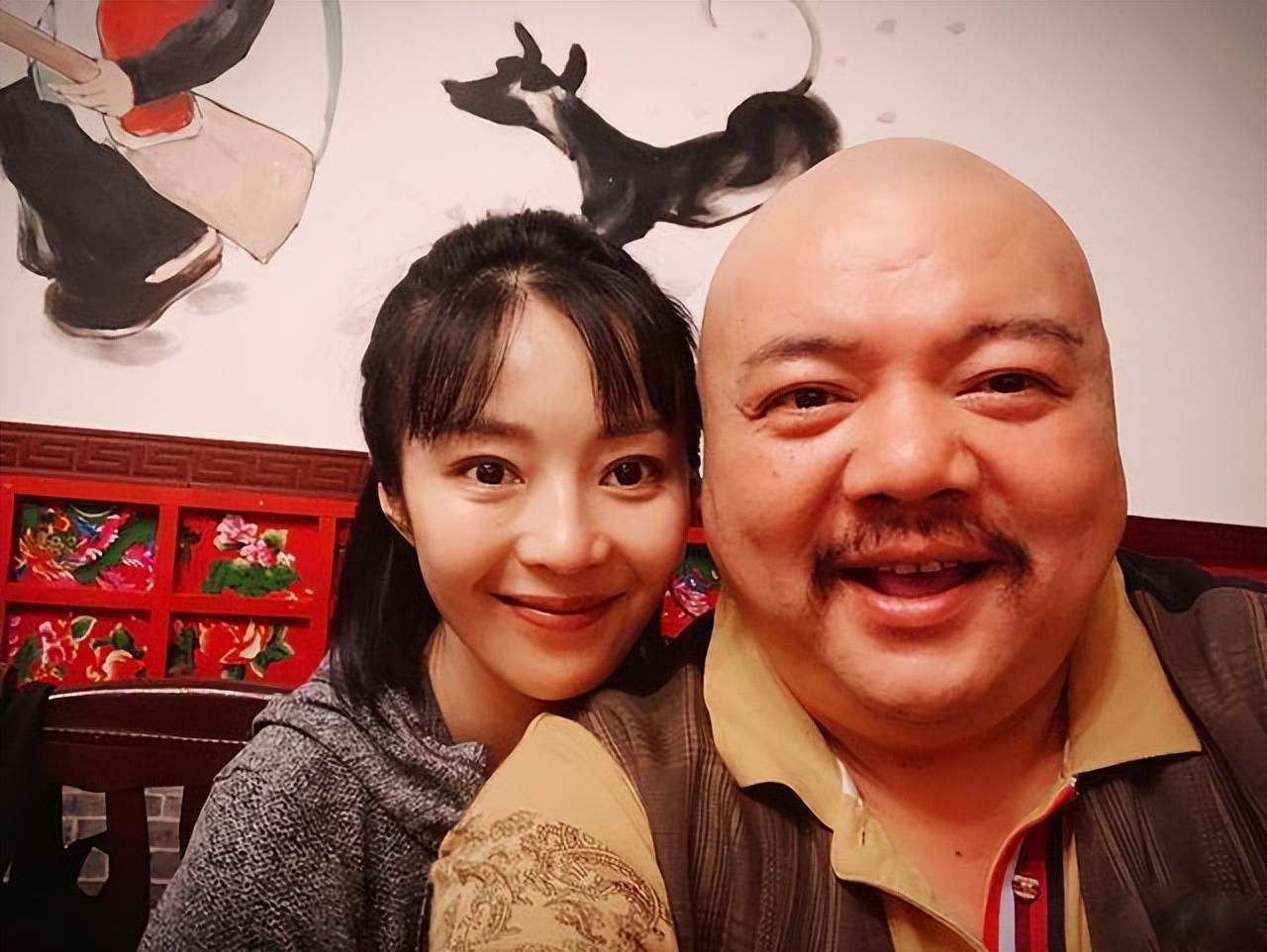 51岁猪八戒近况曝光,定居农村种菜养花,已近半年无戏可拍_谢宁_生活