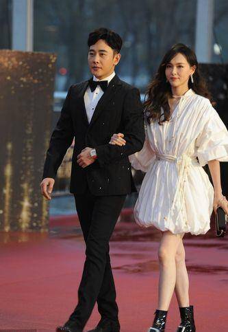 娱乐圈真夫妻揭秘:明星伉俪的甜蜜爱情故事_罗晋_婚姻_唐嫣