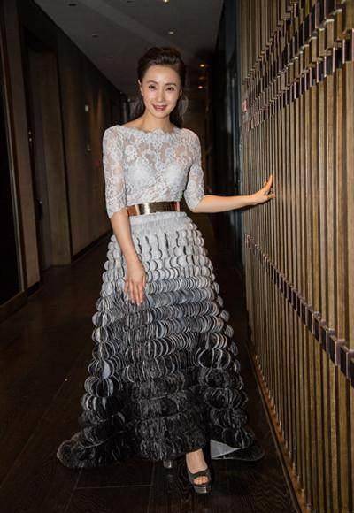 这样的陶虹真的一点看不出年龄,徐峥好