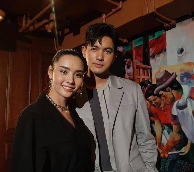 泰星kem,mookda合体亮相粉红不断,kem称妈妈非常喜欢mookda_戏份_一个