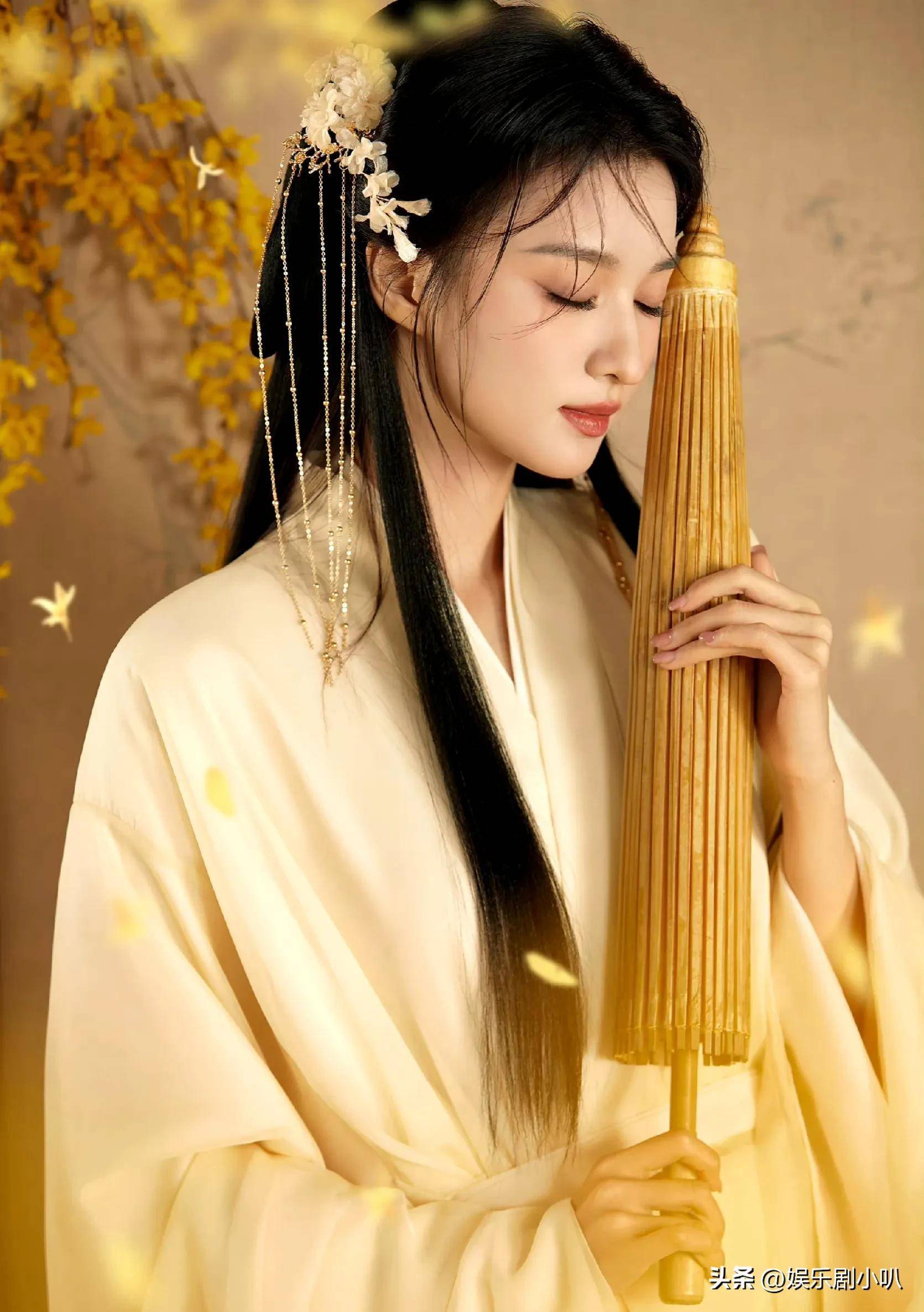 一组海马体国风照,让王楚然备受关注,路人直呼"把古装焊在身上,不要