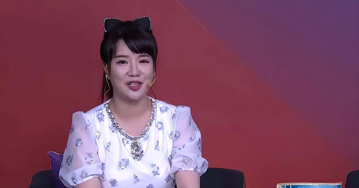 红果果:家里的两位寿星,老公绿泡泡和女儿小橘子都是5月20日出生的