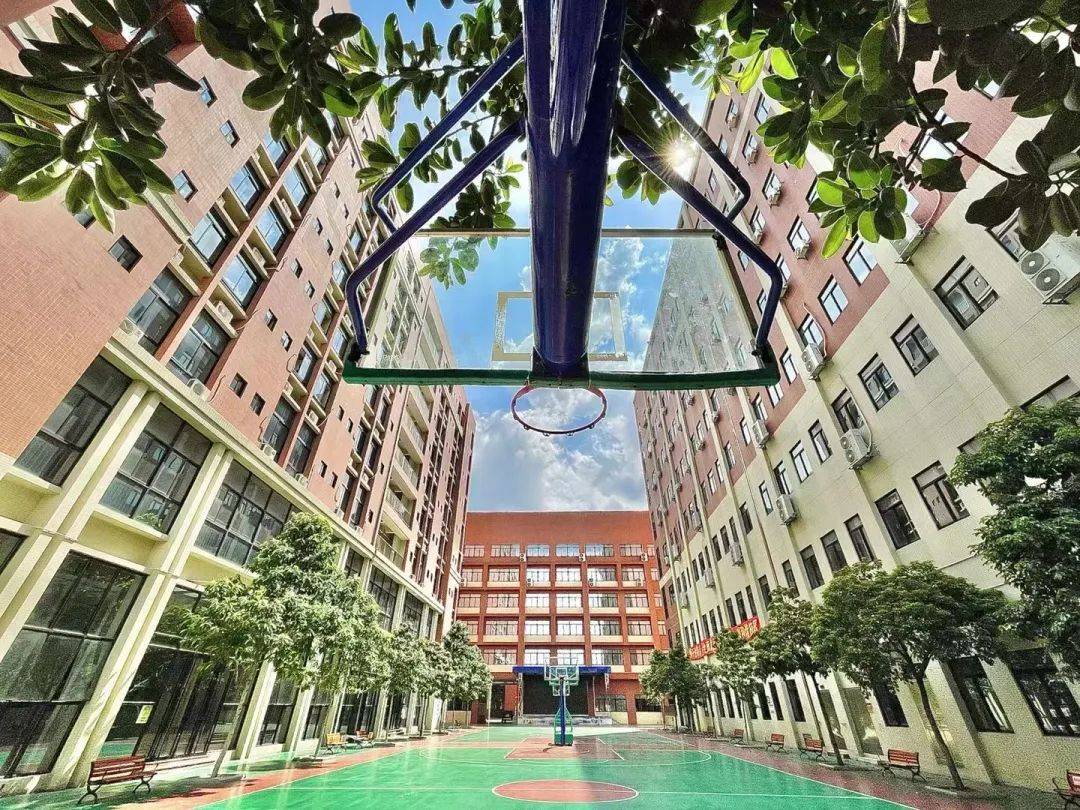 形象设计专业_佛山学化妆学校_佛山市现代商贸技工学校