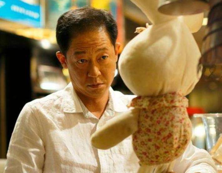王志文出道至今也出演过不少知名影视,如《手机》,《青瓷》,《宽恕》