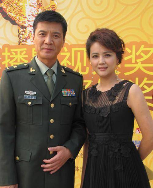 一家四口当演员,爸妈是一级演员兼影帝,儿女颜值还爆表,太幸福_刘之冰