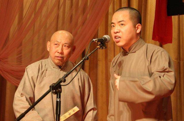 相声演员张文顺为郭德纲开除弟子徐德亮,他对郭德纲超过了侯耀文_搜狐