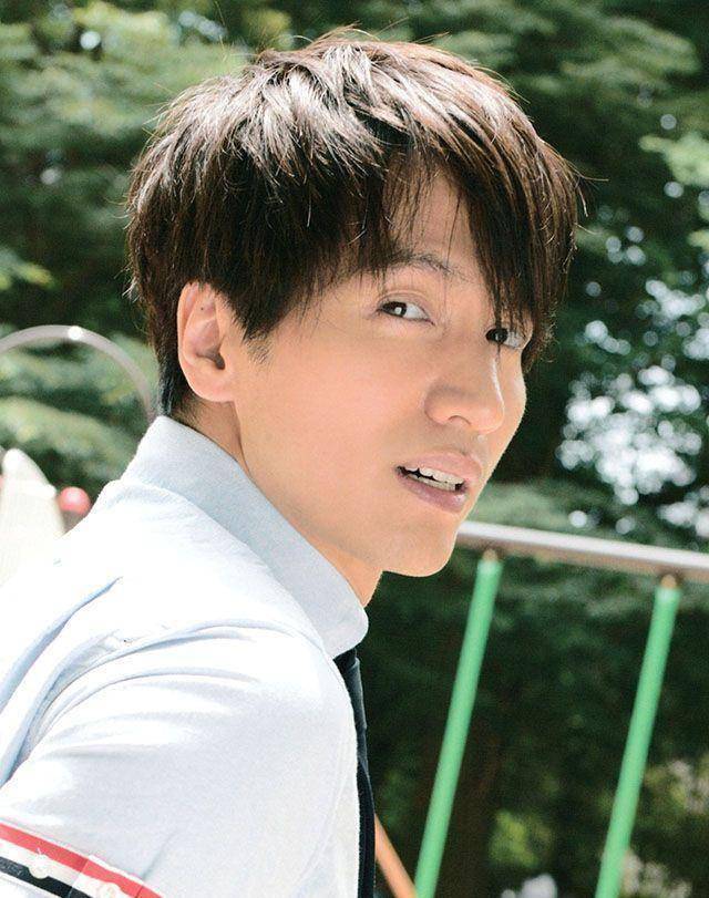 至于剪了短发的言承旭,是不是觉得帅多了?