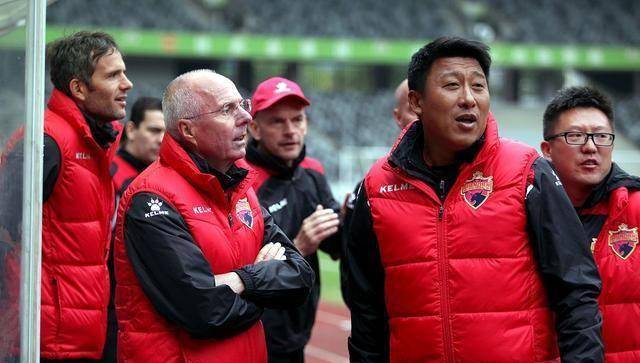 张恩华中国足球一个时代的见证者_时候_世界杯_大连