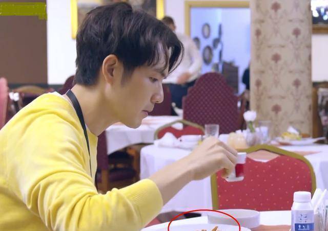 实际肚子饿得狂叫,女明星都同情他的自律_钟汉良_麒麟_普通人