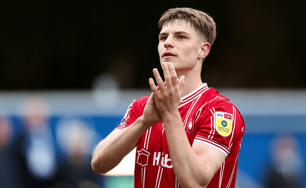 布里斯托城可能会以 2000 万英镑的价格让明星球员亚历克斯·斯科特